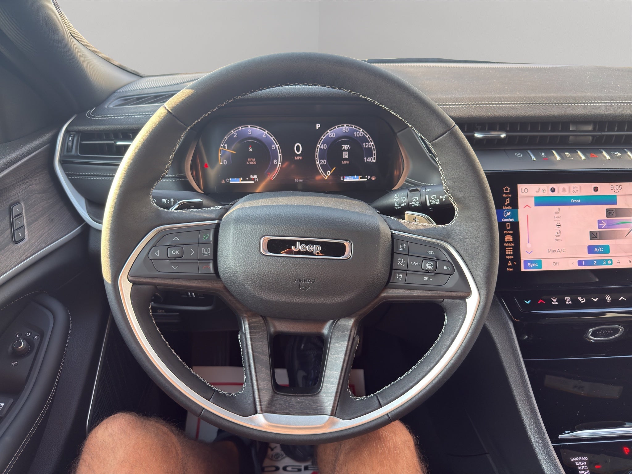 2027 Jeep Grand Cherokee L Limited Reserve
