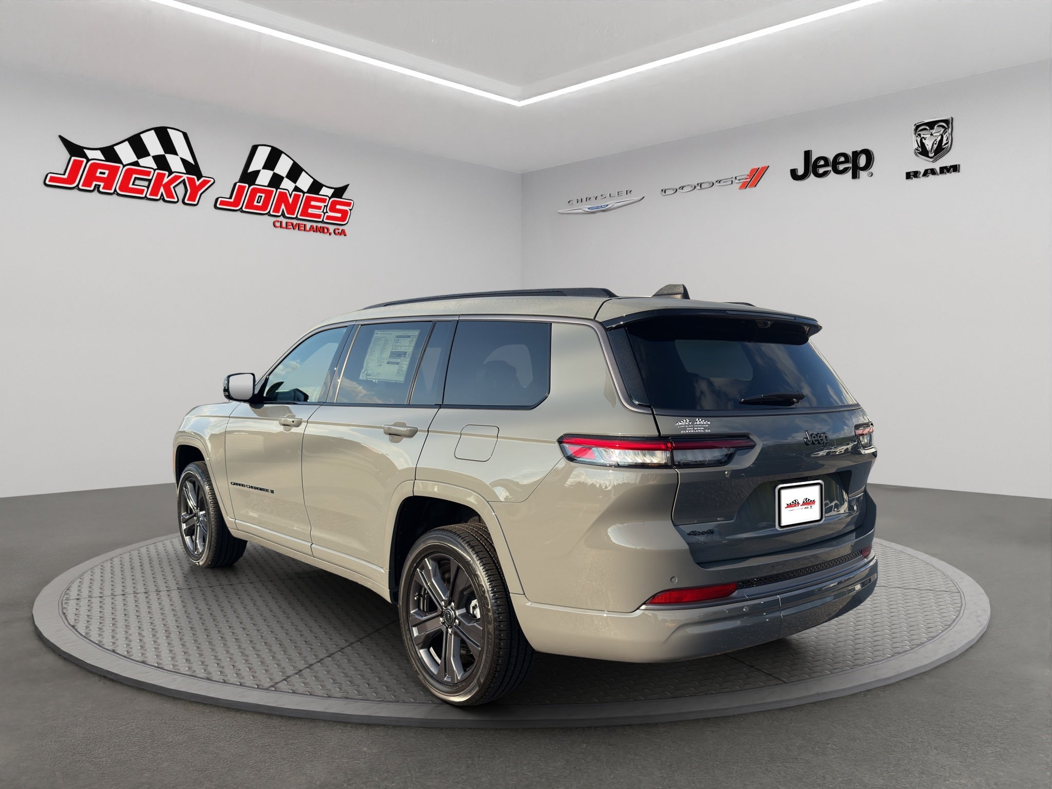 2027 Jeep Grand Cherokee L Limited Reserve