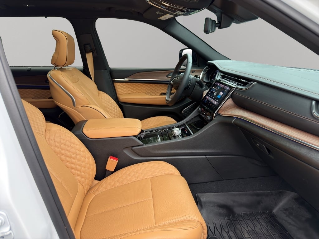 2024 Jeep Grand Cherokee L Summit