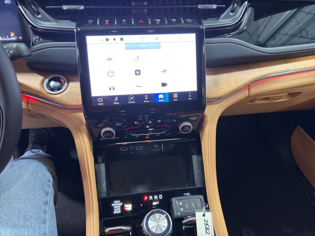 2024 Jeep Grand Cherokee L Summit Reserve