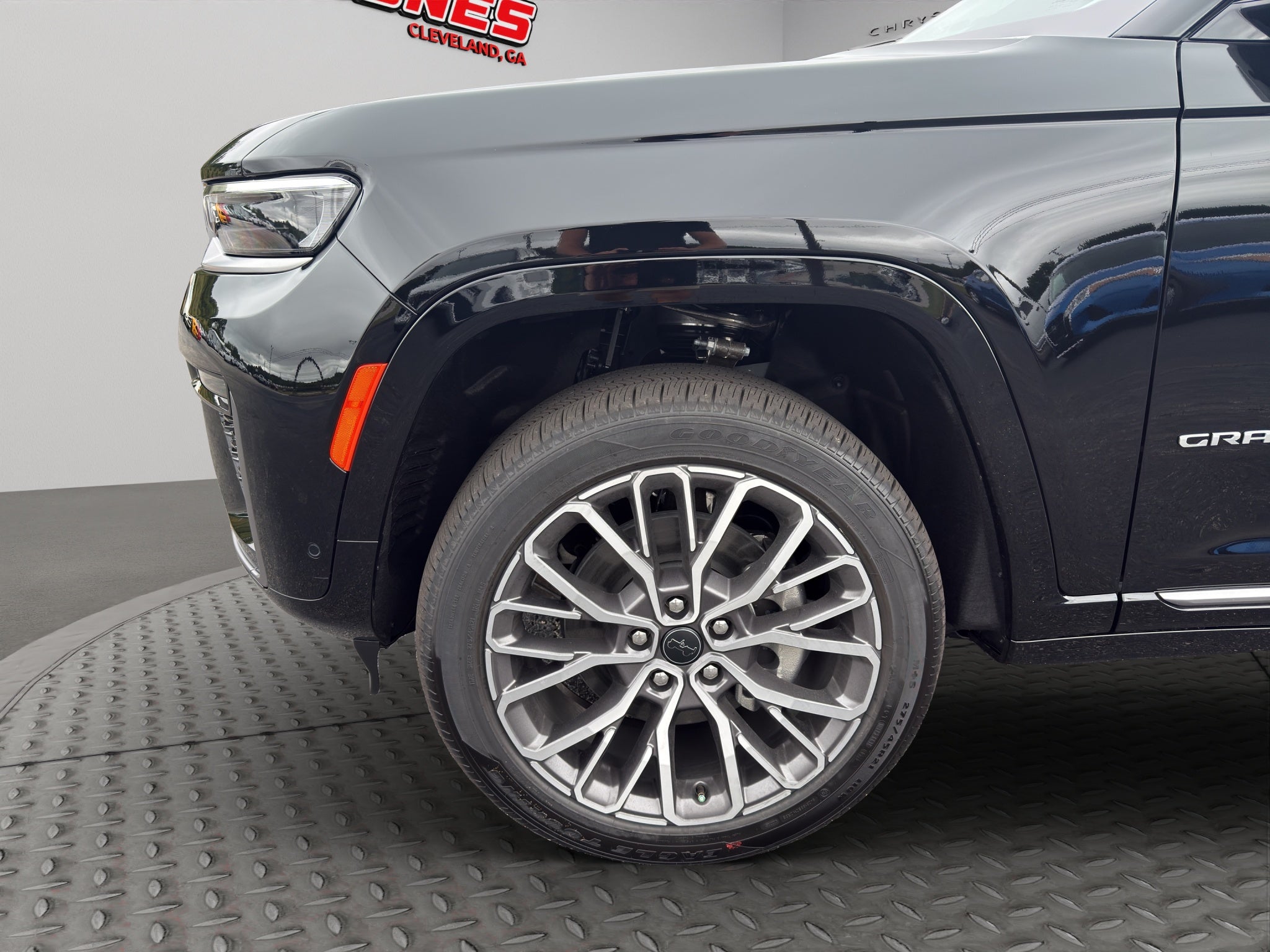 2027 Jeep Grand Cherokee L Summit