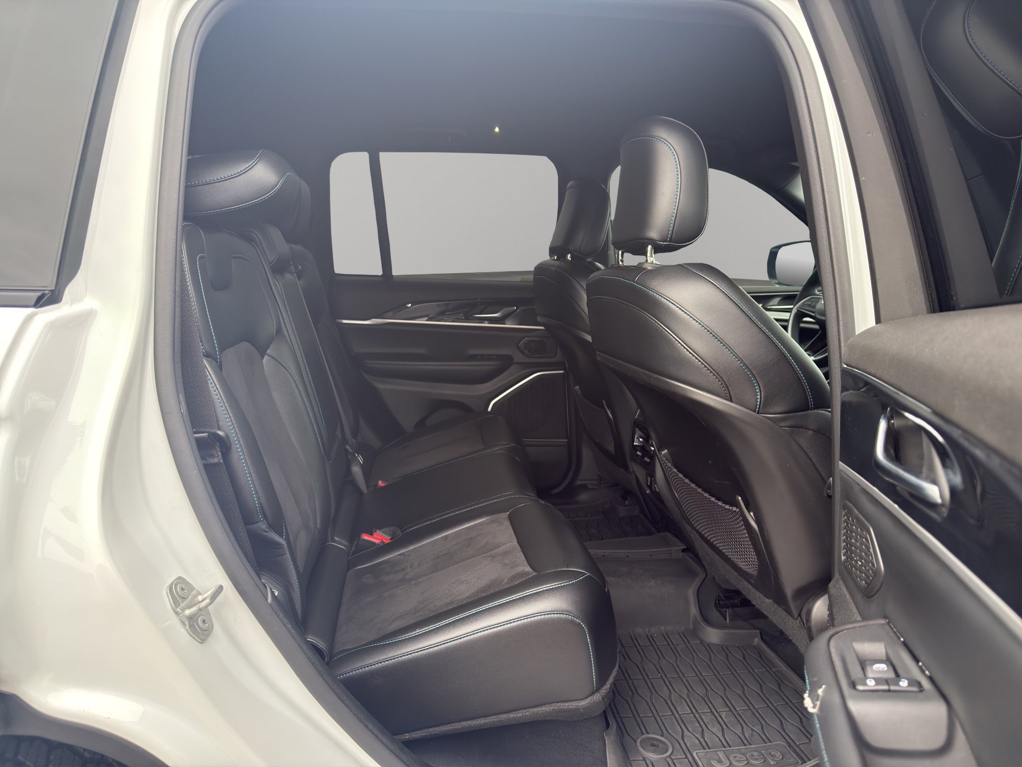2023 Jeep Grand Cherokee 4xe Trailhawk