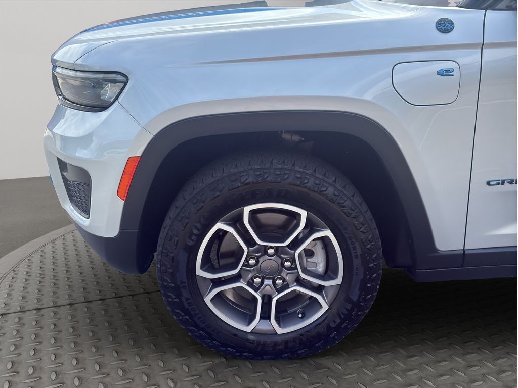 2023 Jeep Grand Cherokee 4xe Trailhawk