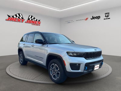 2023 Jeep Grand Cherokee 4xe Trailhawk