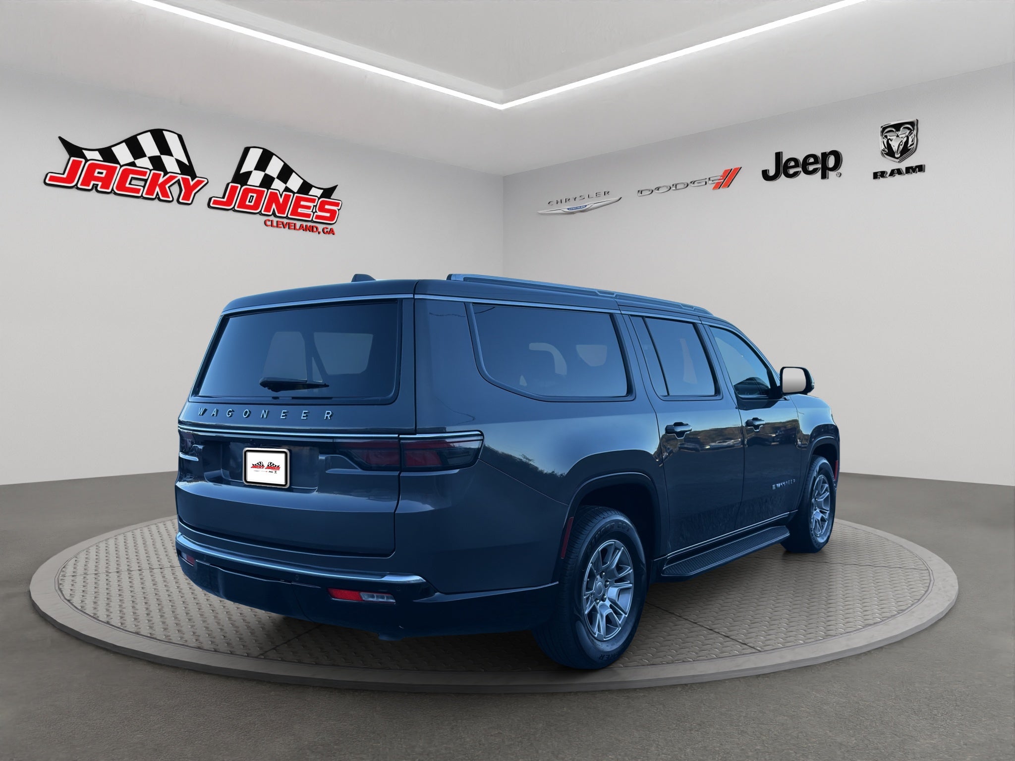 2023 Jeep Wagoneer L Base