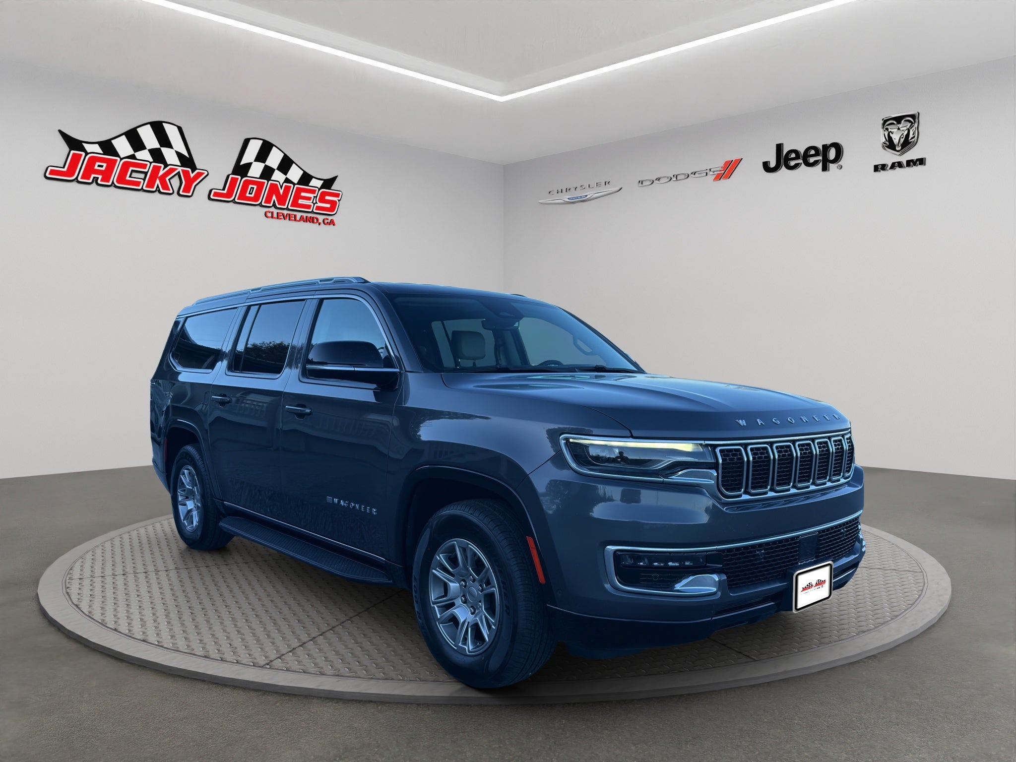 2023 Jeep Wagoneer L Base