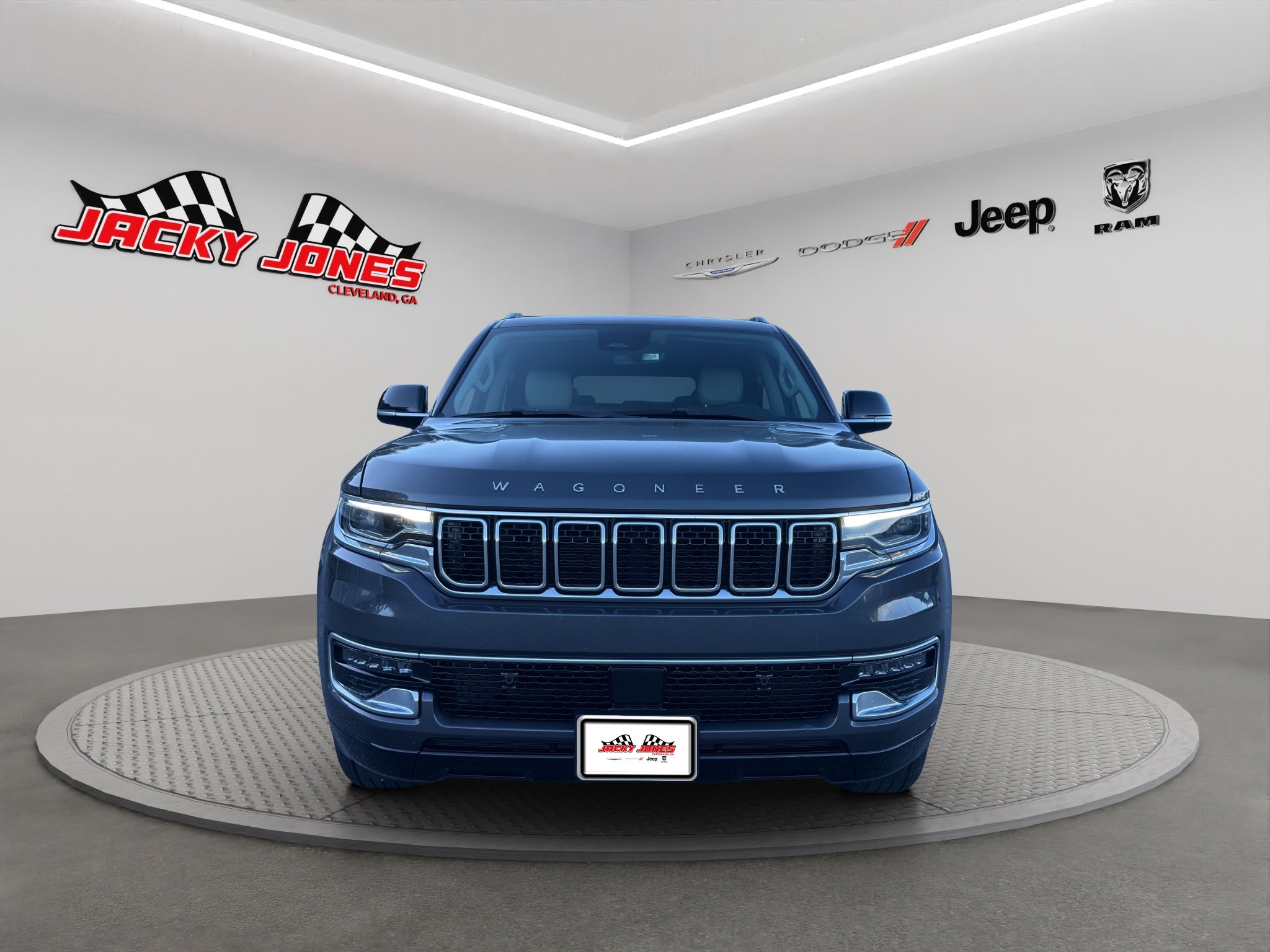 2023 Jeep Wagoneer L Base