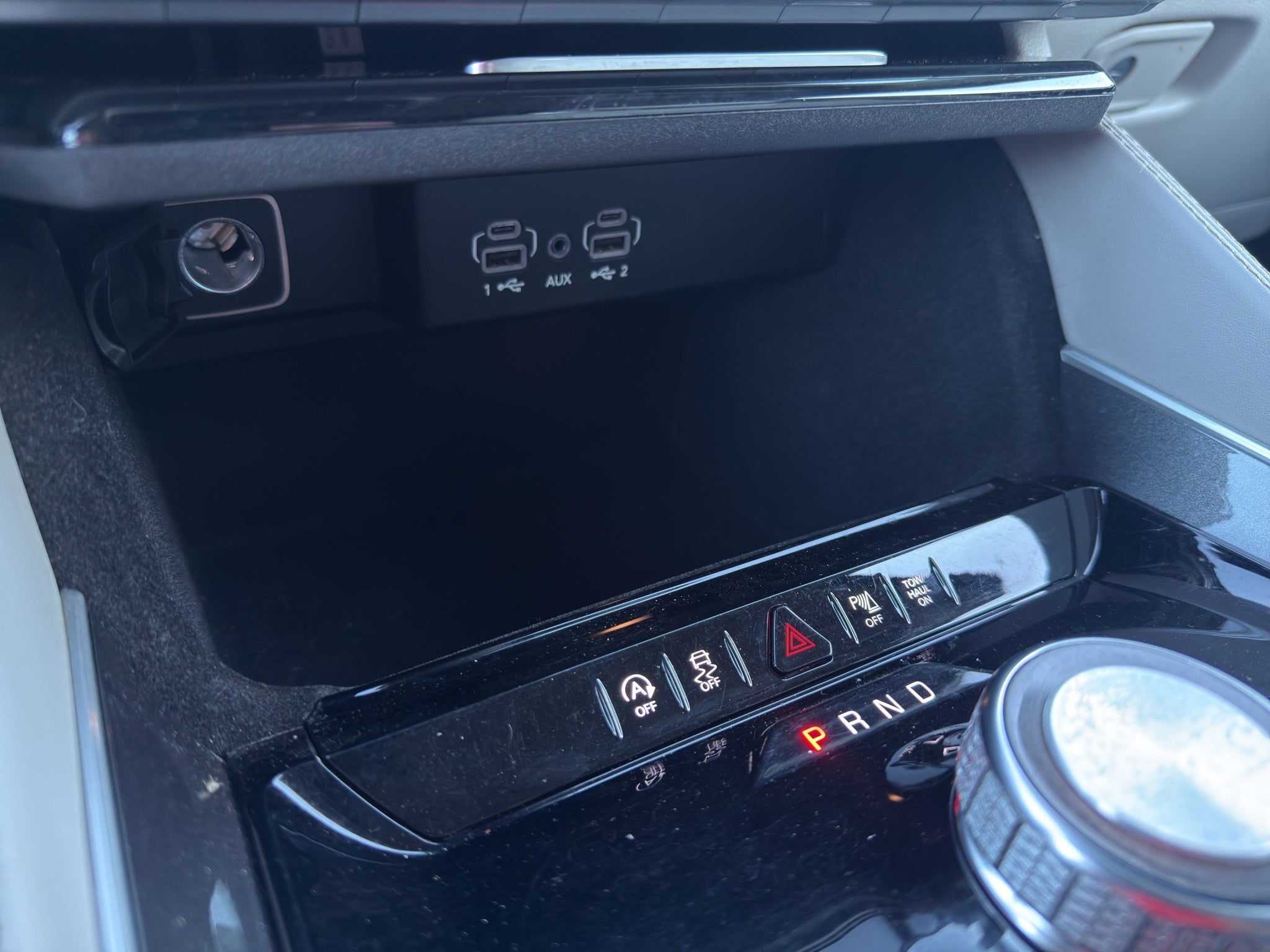 2023 Jeep Wagoneer L Base