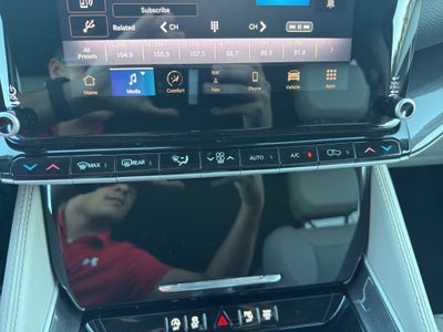 2023 Jeep Wagoneer L Base