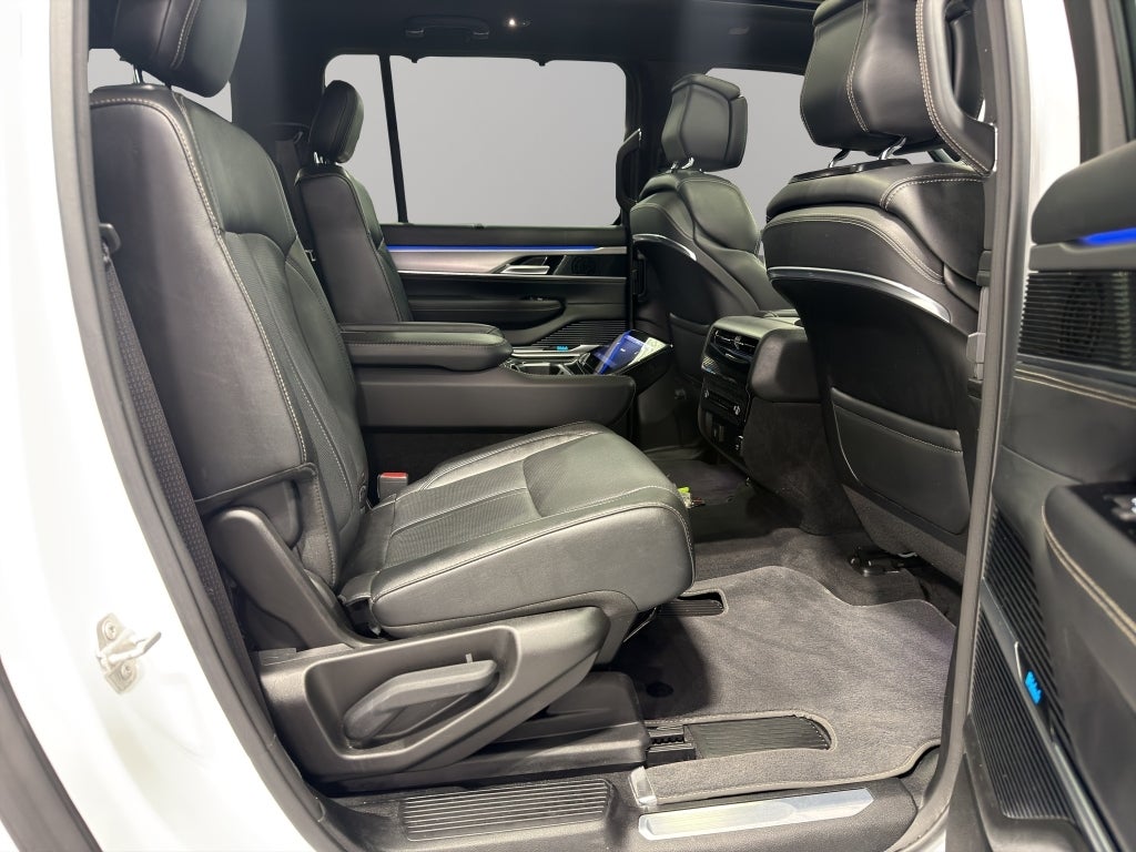 2023 Jeep Grand Wagoneer L Base