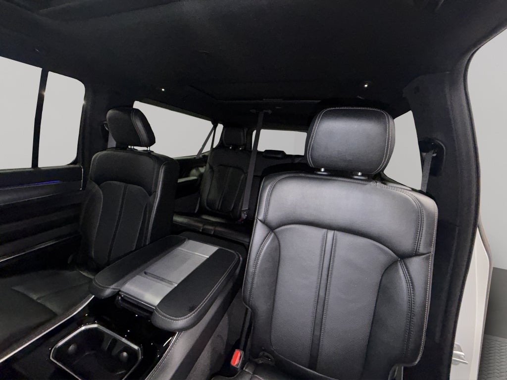 2023 Jeep Grand Wagoneer L Base