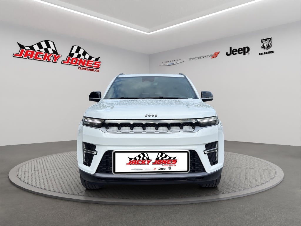 2026 Jeep Grand Wagoneer Base
