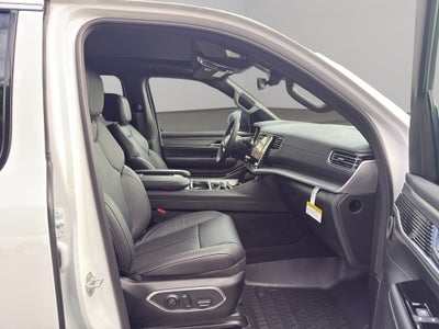 2026 Jeep Grand Wagoneer Base