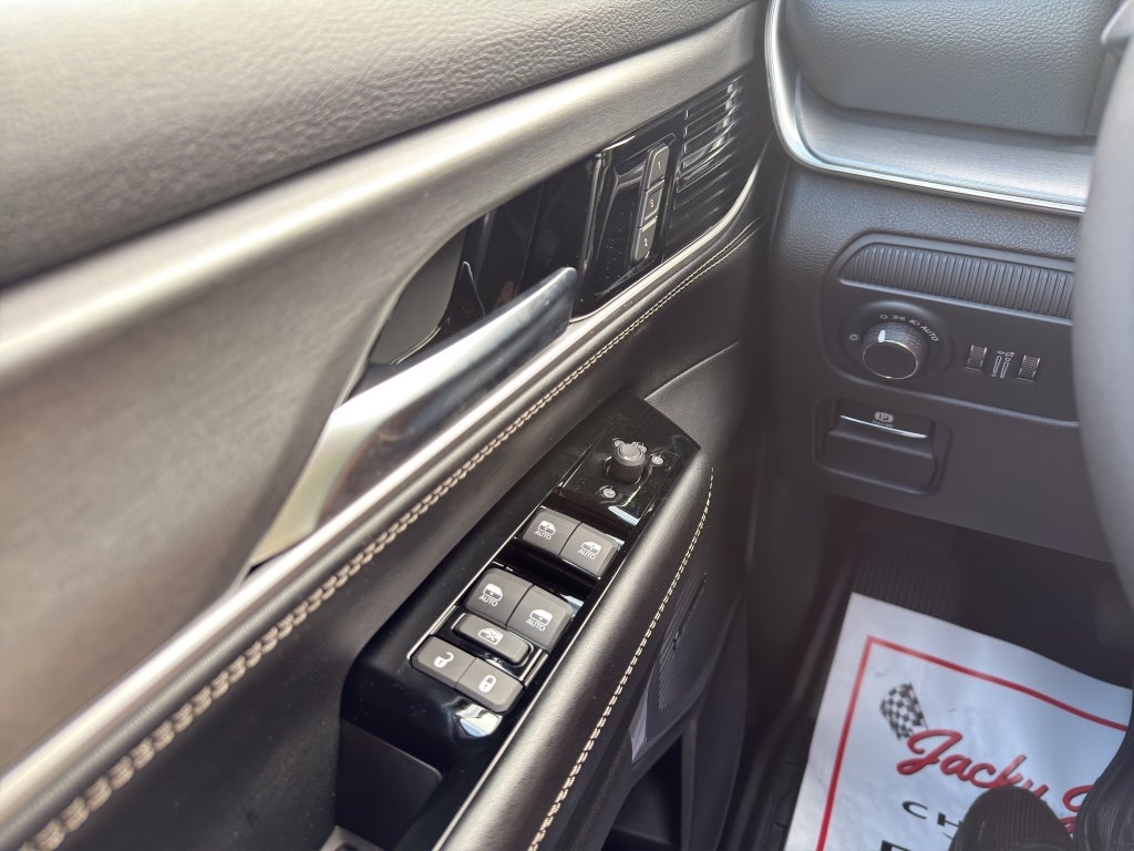 2026 Jeep Grand Wagoneer Base