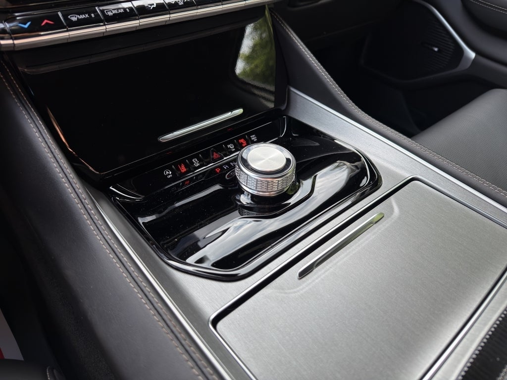 2026 Jeep Grand Wagoneer Base