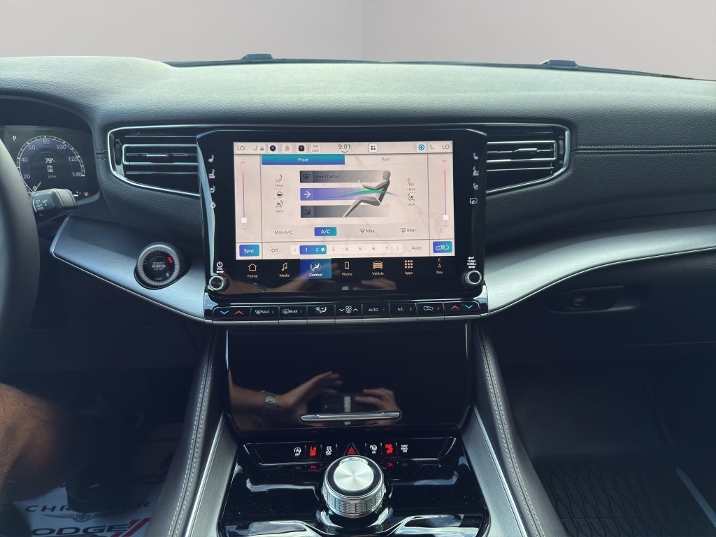 2026 Jeep Grand Wagoneer Base