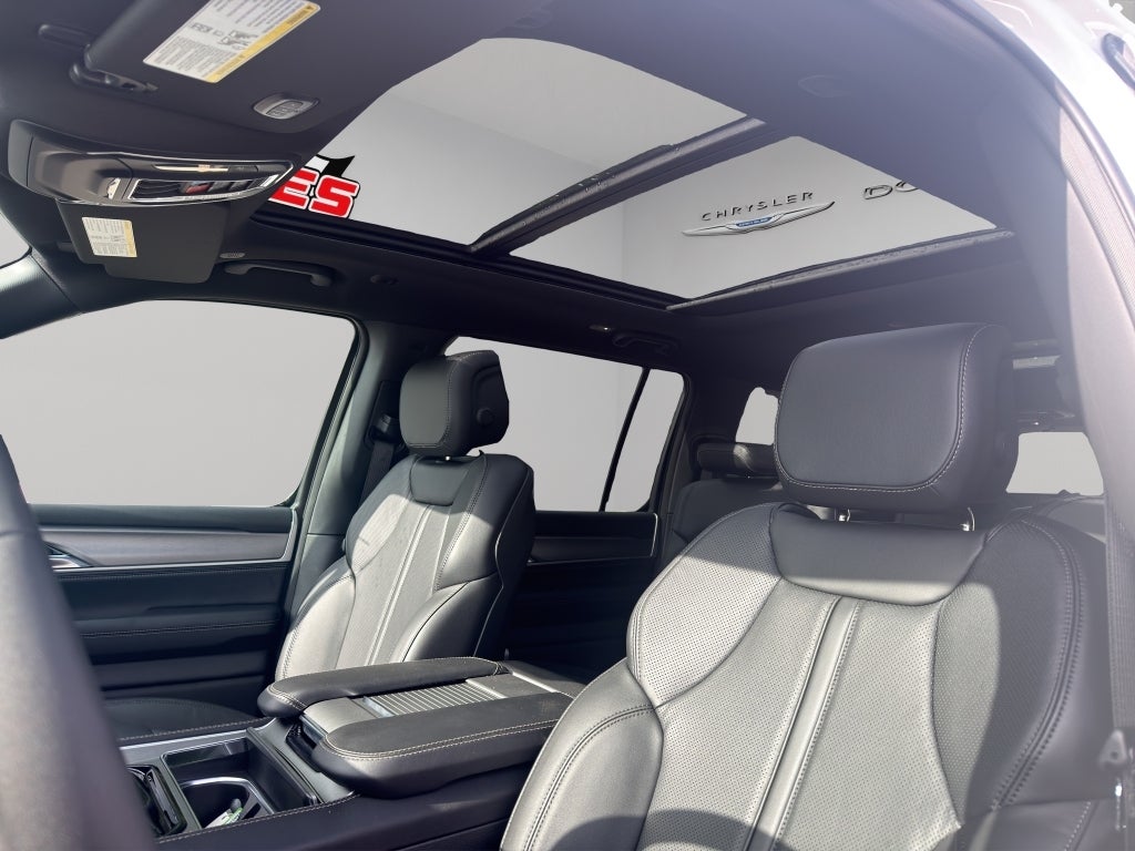 2026 Jeep Grand Wagoneer Base