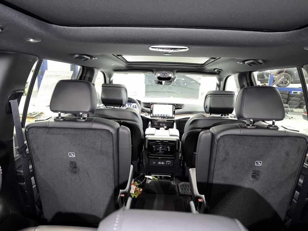 2026 Jeep Grand Wagoneer Upland