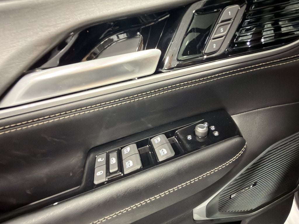 2026 Jeep Grand Wagoneer Upland
