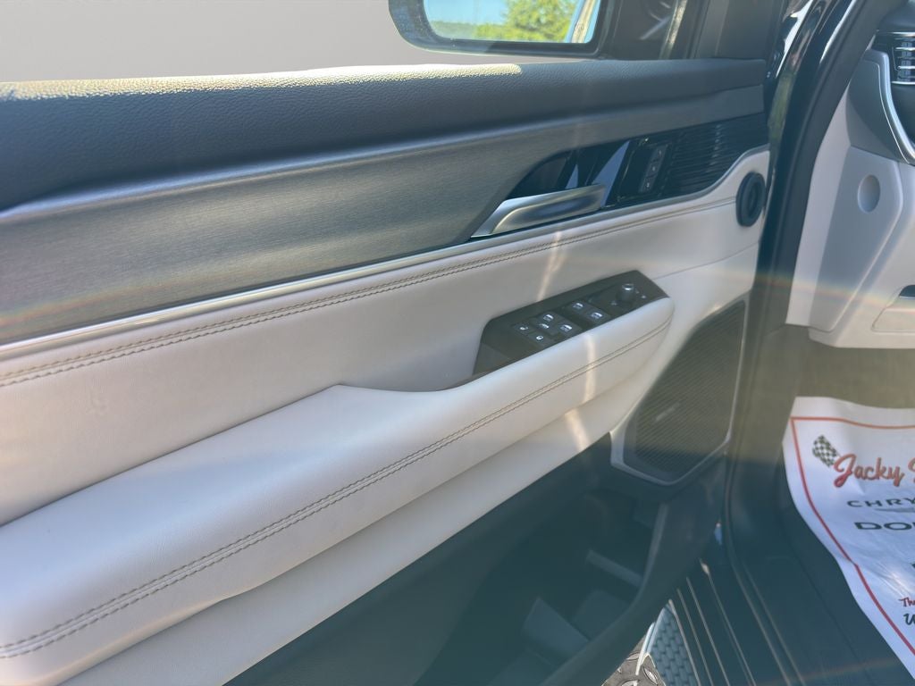2026 Jeep Grand Wagoneer Base
