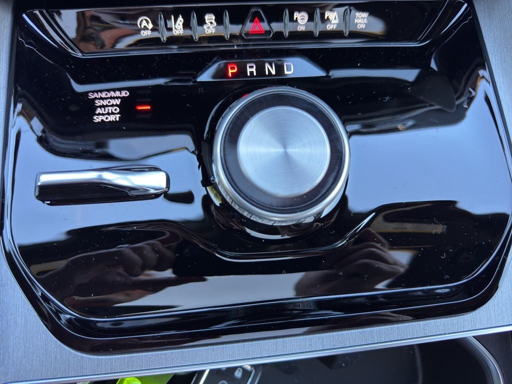 2026 Jeep Grand Wagoneer Base