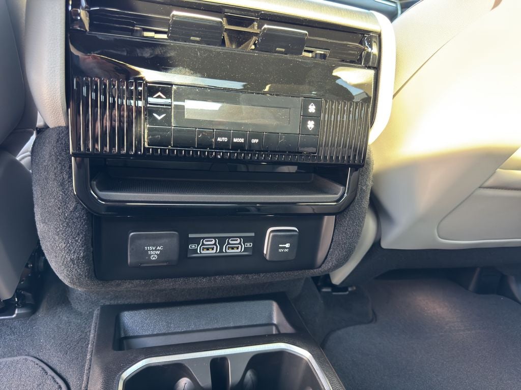 2026 Jeep Grand Wagoneer Base