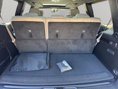 2026 Jeep Grand Wagoneer Base
