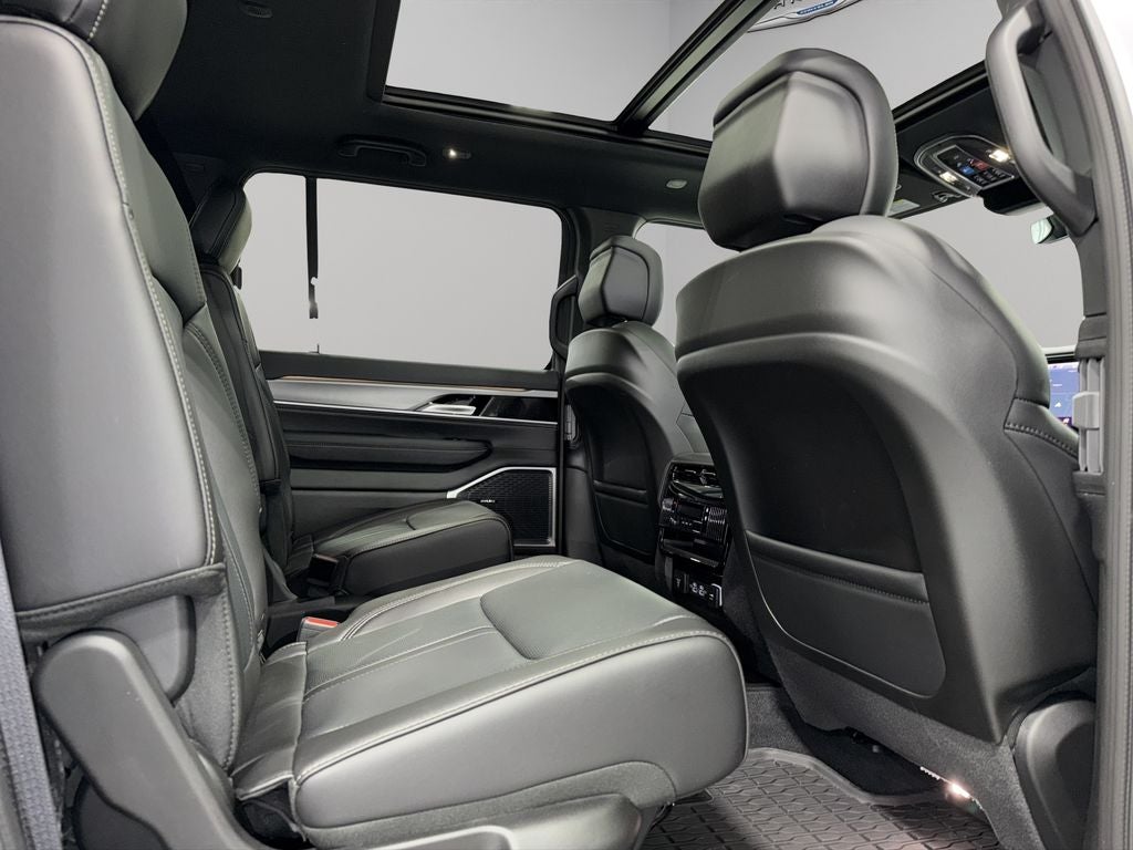 2026 Jeep Grand Wagoneer Upland