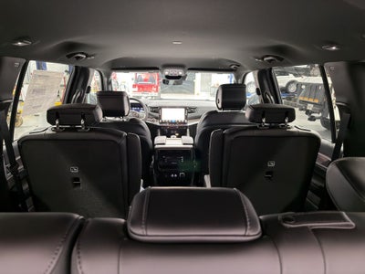 2026 Jeep Grand Wagoneer Base