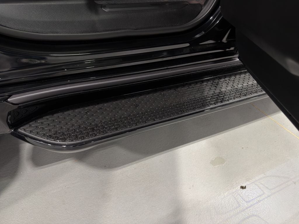 2026 Jeep Grand Wagoneer Base