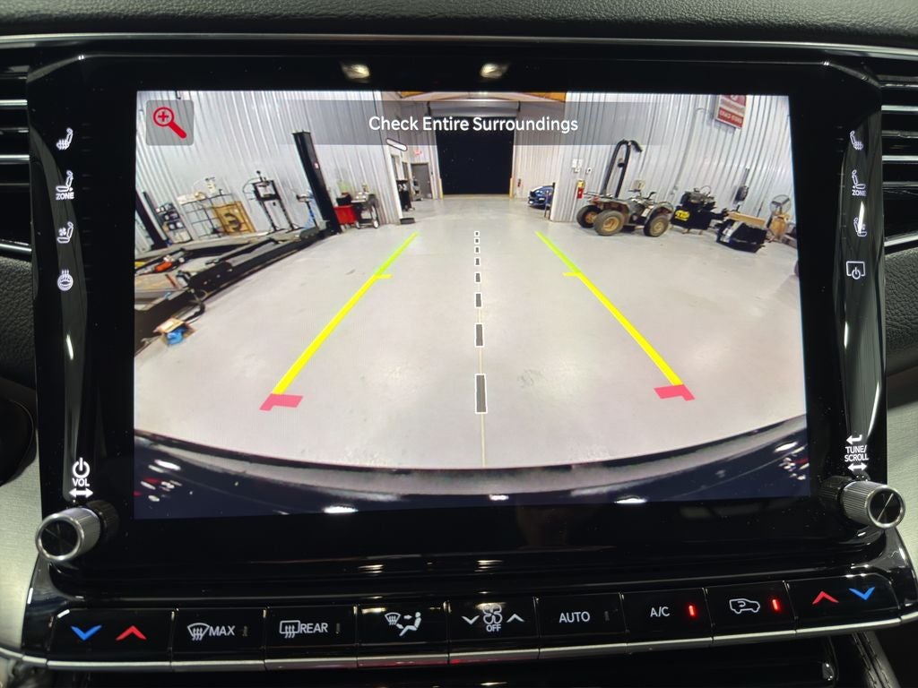 2026 Jeep Grand Wagoneer Base