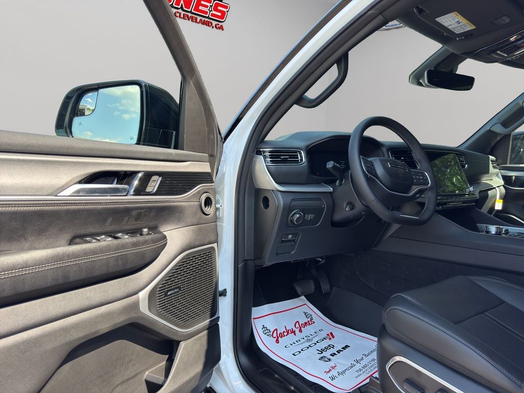 2026 Jeep Grand Wagoneer Upland