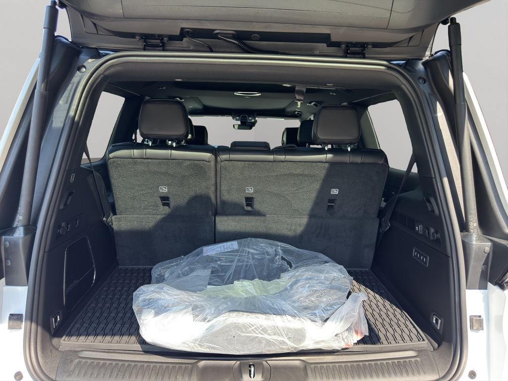 2026 Jeep Grand Wagoneer Upland