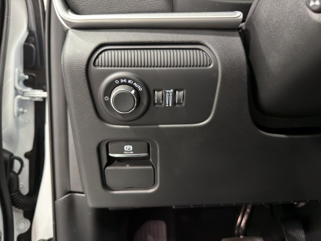 2026 Jeep Grand Wagoneer Base