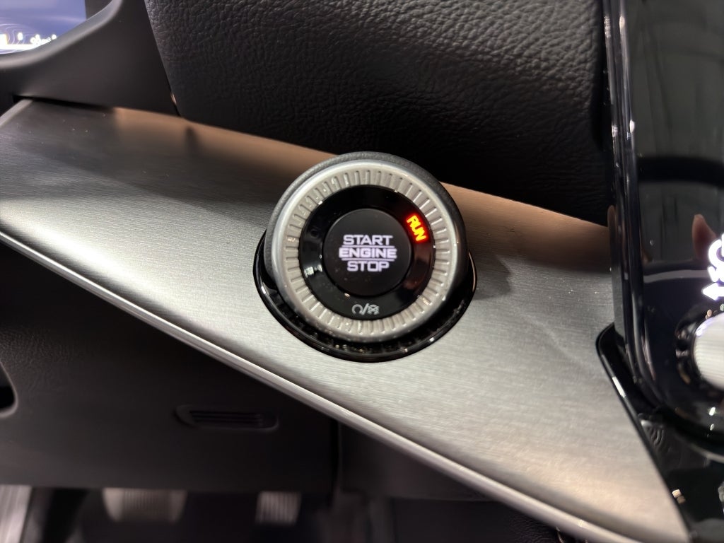 2026 Jeep Grand Wagoneer Base