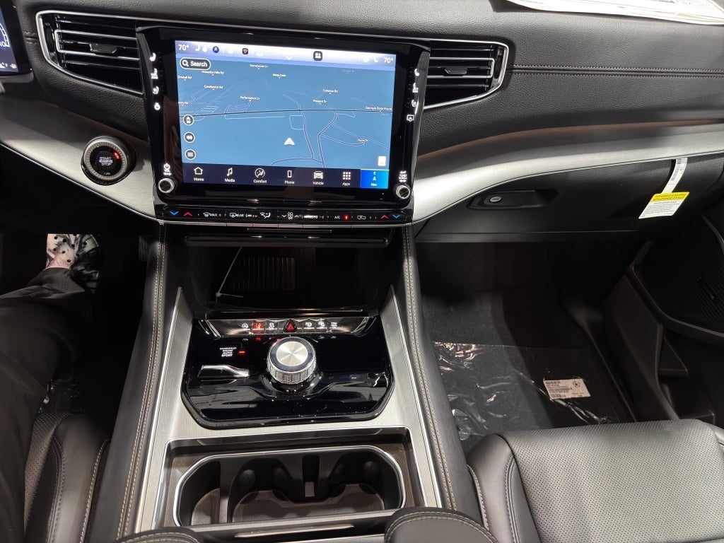 2026 Jeep Grand Wagoneer Base