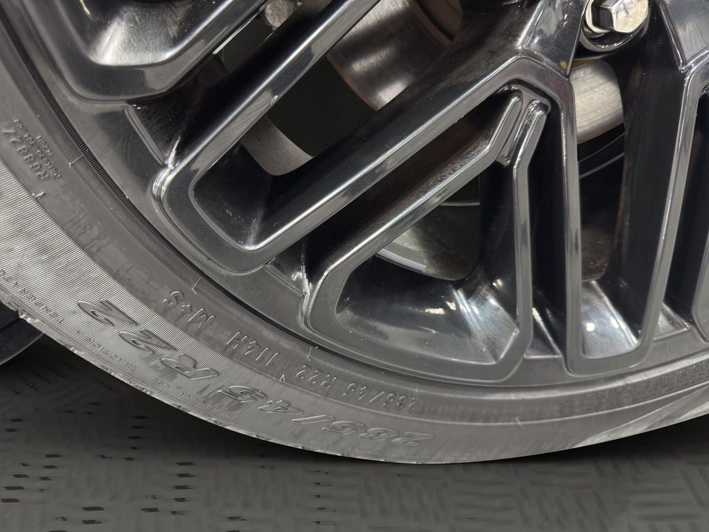 2024 Jeep Wagoneer Series II Carbide