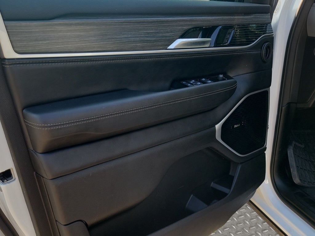 2024 Jeep Wagoneer Series III