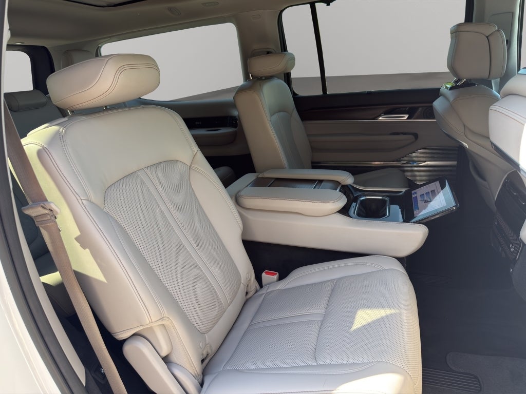 2022 Jeep Grand Wagoneer Series I