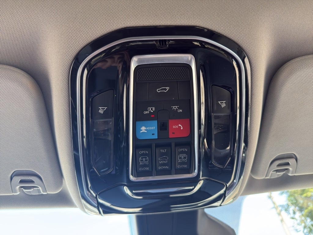 2022 Jeep Grand Wagoneer Series I