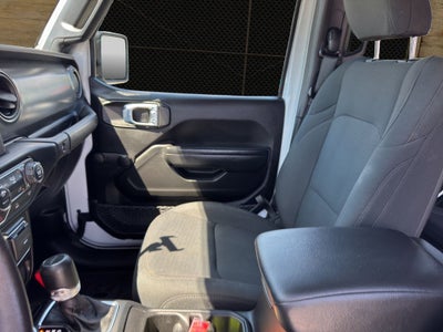 2022 Jeep Gladiator Willys Sport