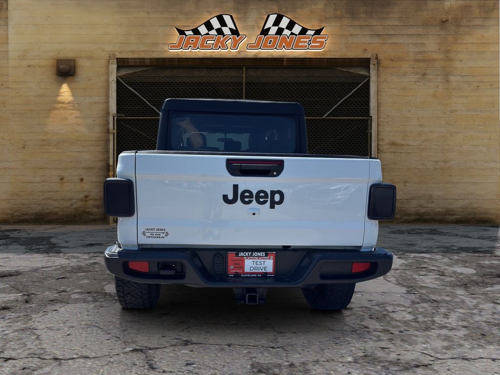 2022 Jeep Gladiator Willys Sport