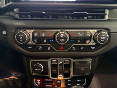 2024 Jeep Gladiator Mojave X