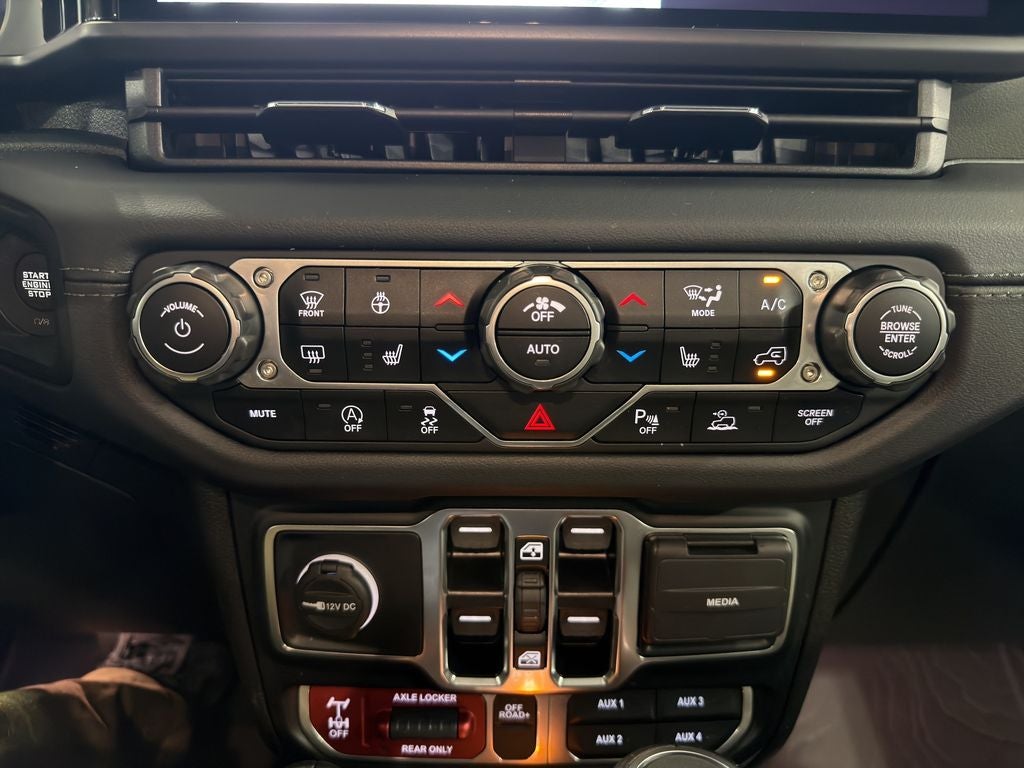2024 Jeep Gladiator Mojave X