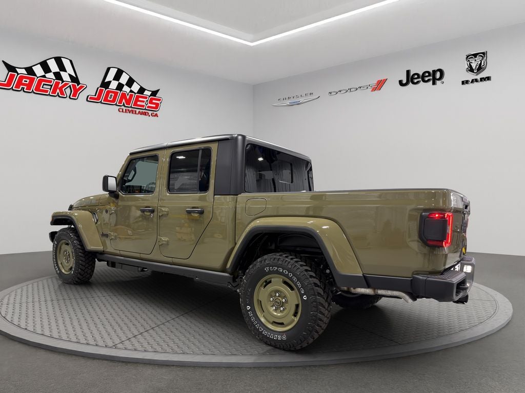 2026 Jeep Gladiator Convoy