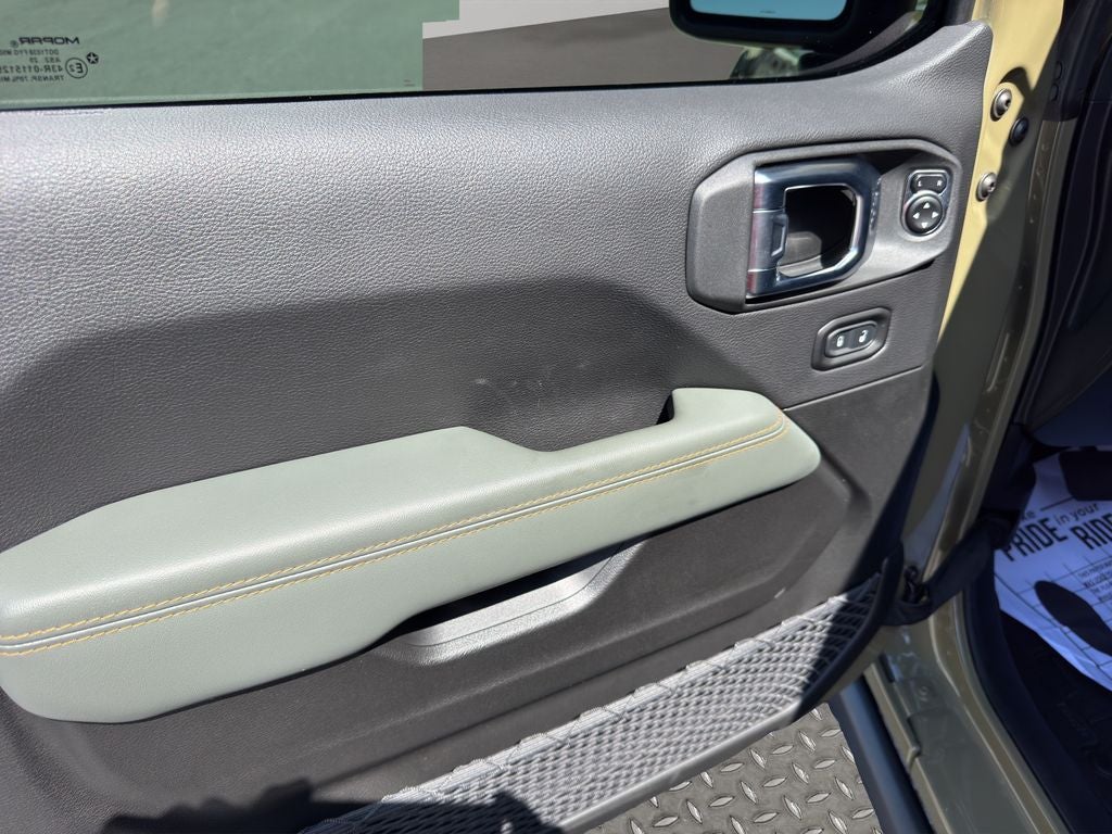 2025 Jeep Gladiator Mojave X