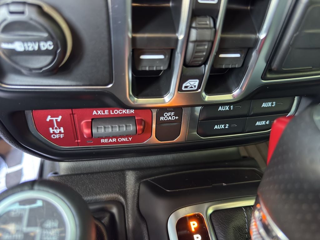 2025 Jeep Gladiator Mojave X