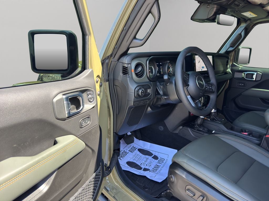 2025 Jeep Gladiator Mojave X