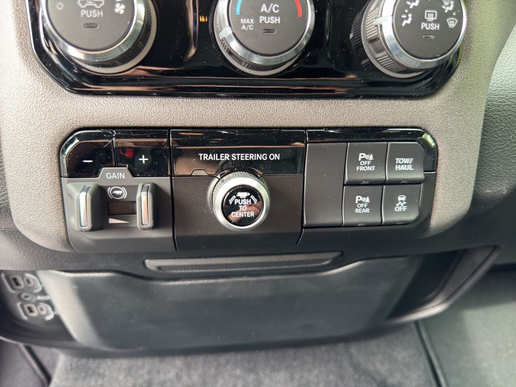 2026 RAM 1500 Express