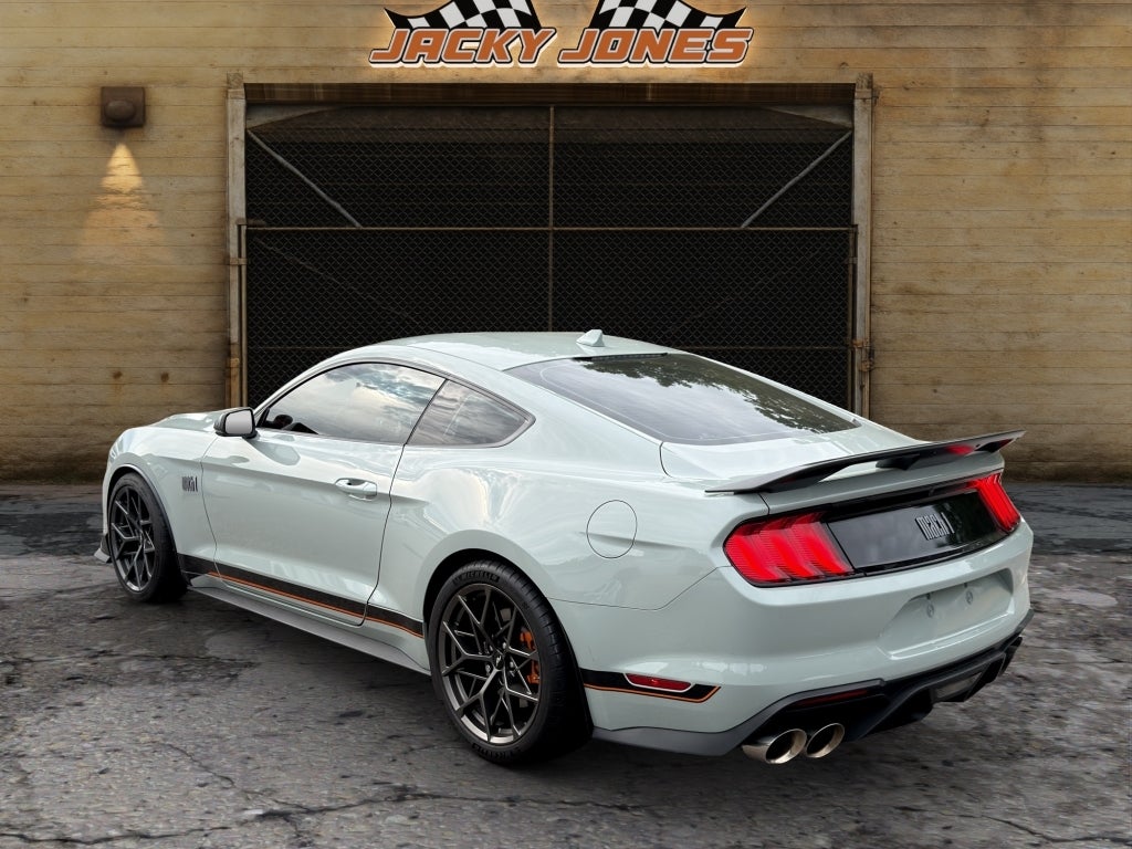 2022 Ford Mustang Mach 1